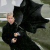 Bush kontra Regenschirm