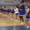 Große Cheerleader